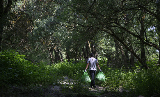 La segunda gran campaña del año de ‘1m² contra la basuraleza’ vuelve a movilizar a la ciudadanía para liberar la naturaleza de residuos